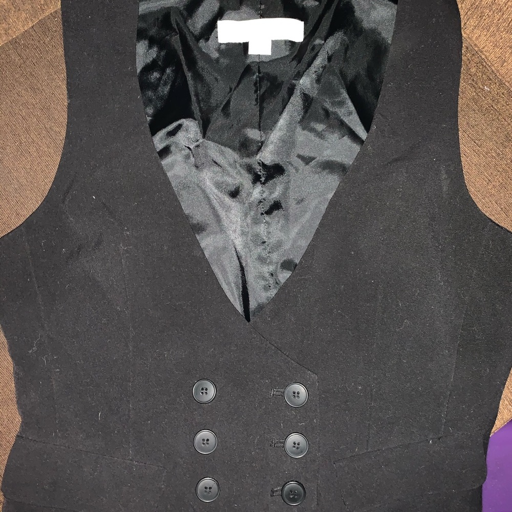 NY&Co Vest